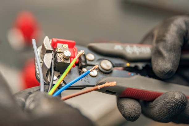 Best Local Electrician Companies  in Trumbull Center, CT