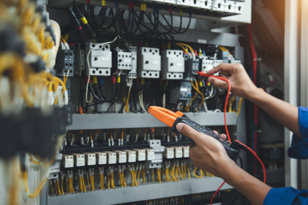Best Local Electrician Companies  in Trumbull Center, CT